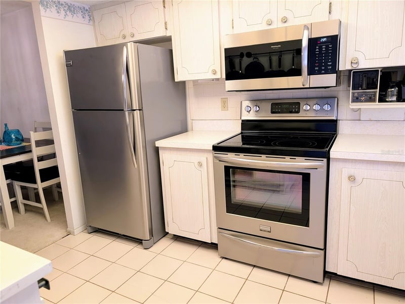 3564 Lake Bayshore Dr #K-203, Bradenton, FL 34205