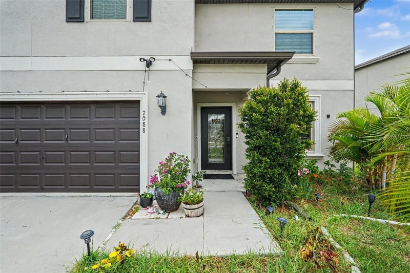 7088 King Creek Dr, Sun City Center, FL 33573
