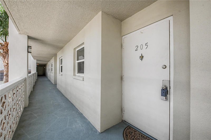 9 Forbes Pl #205, Dunedin, FL 34698