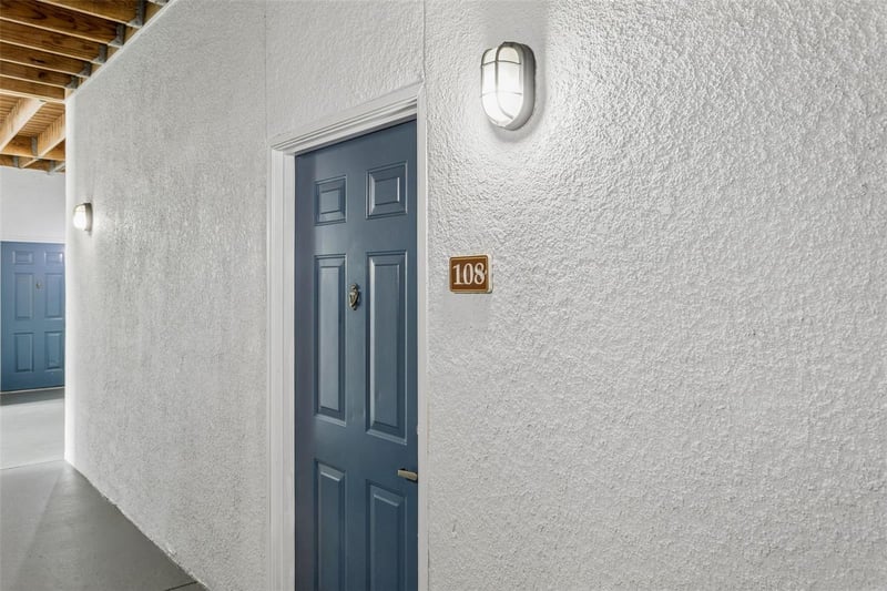 1450 Villa Capri Cir #108, Odessa, FL 33556