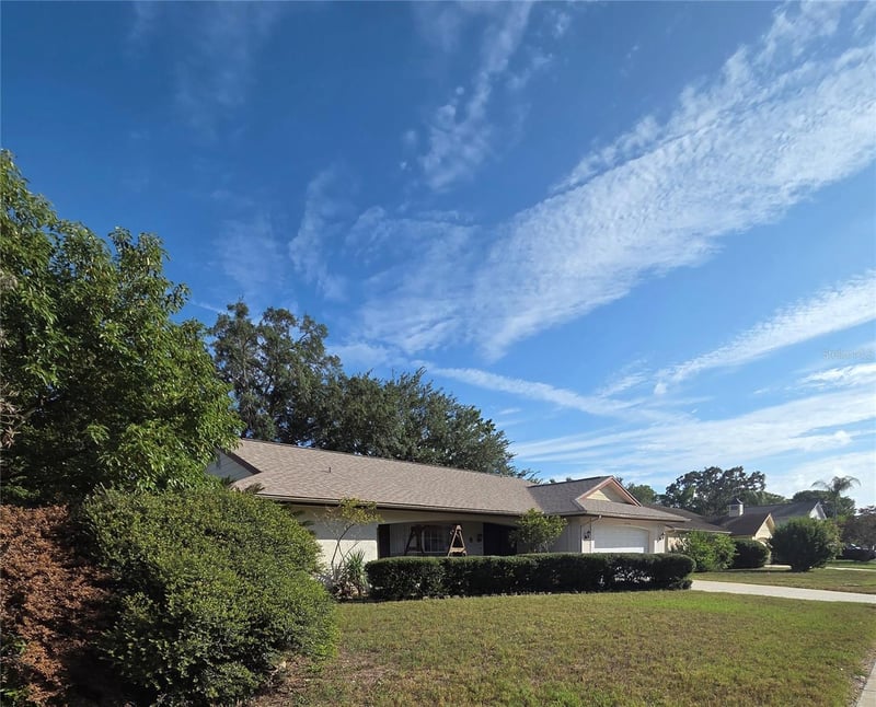 12226 Meadowbrook Ln, Hudson, FL 34667