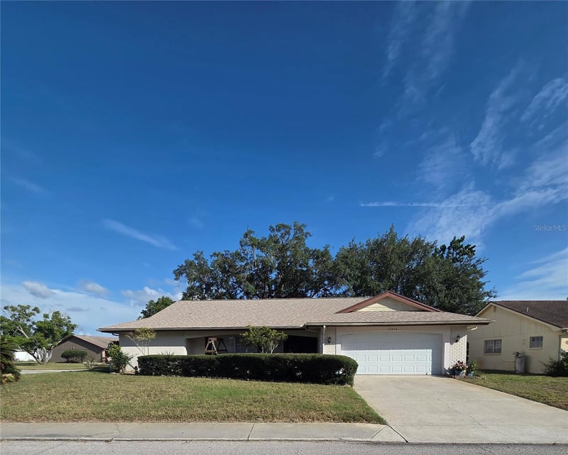 12226 Meadowbrook Ln, Hudson, FL 34667