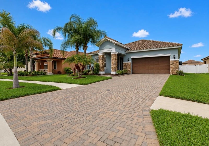 12018 Cardinal Flower Dr, Riverview, FL 33579