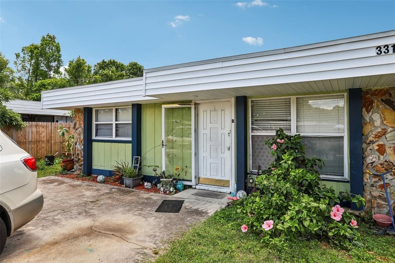 3319 Sherwood Dr, Largo, FL 33771