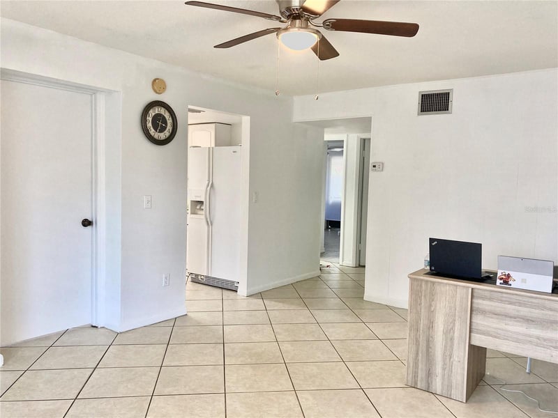 3319 Sherwood Dr, Largo, FL 33771