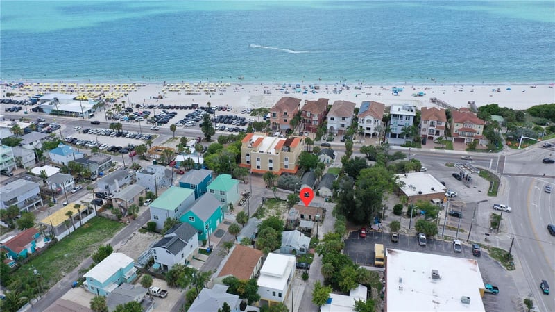 101 95th Ave, Treasure Island, FL 33706