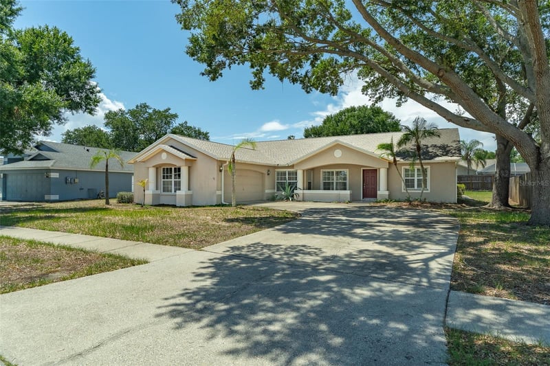 10419 Crestfield Dr, Riverview, FL 33569