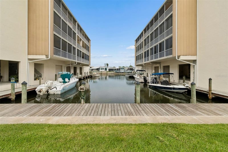 1714 69th Ave #C401, Bradenton, FL 34207