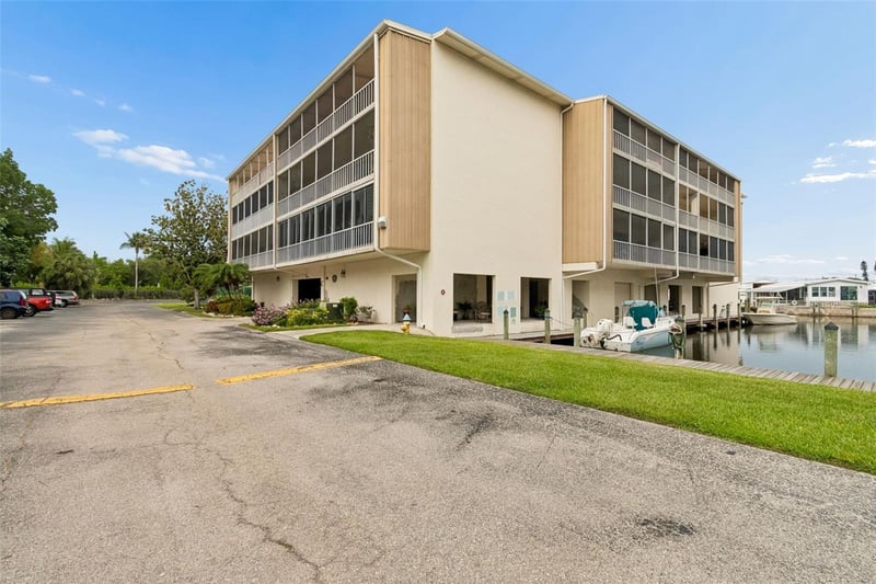 1714 69th Ave #C401, Bradenton, FL 34207
