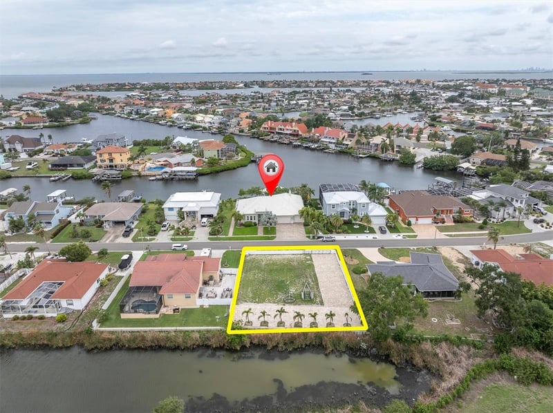 814 Birdie Way, Apollo Beach, FL 33572
