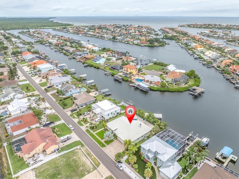 814 Birdie Way, Apollo Beach, FL 33572