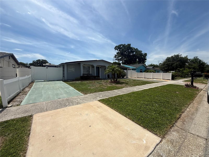 4808 Sierra Madre Dr, Tampa, FL 33634