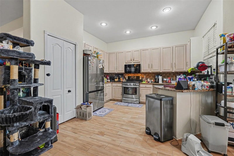 7212 Hammet Rd, Tampa, FL 33647