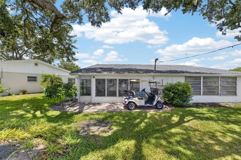 402 Dorchester Pl #31, Sun City Center, FL 33573