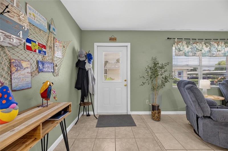 402 Dorchester Pl #31, Sun City Center, FL 33573