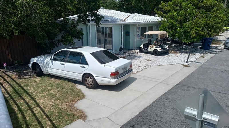 6631 Rosati Ln, St Petersburg, FL 33707