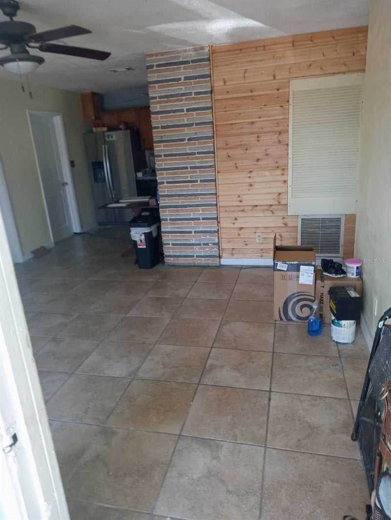6631 Rosati Ln, St Petersburg, FL 33707