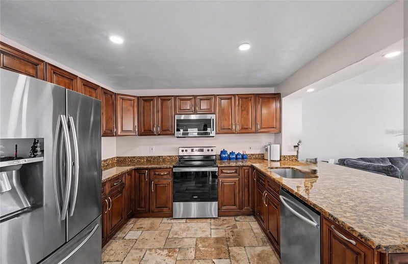 1881 Hercules Ave #602, Clearwater, FL 33765