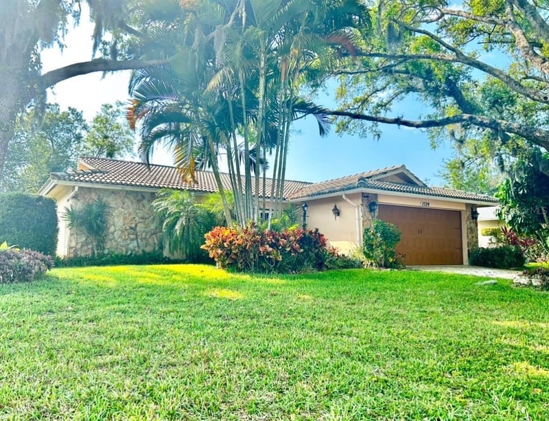 1529 Dorchester Dr, Palm Harbor, FL 34684