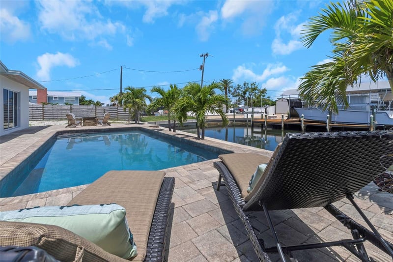 10216 Spoonbill Rd, Bradenton, FL 34209