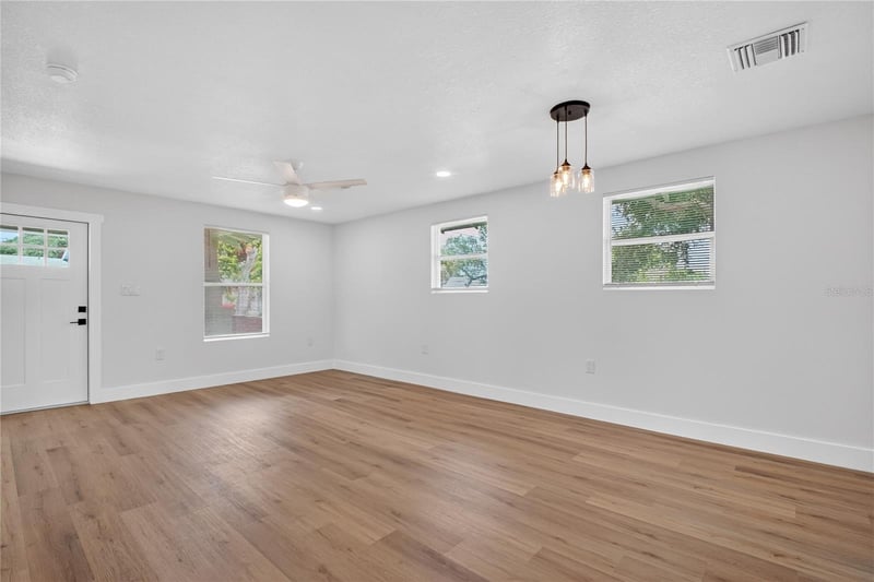 1214 20th Ave, St Petersburg, FL 33705