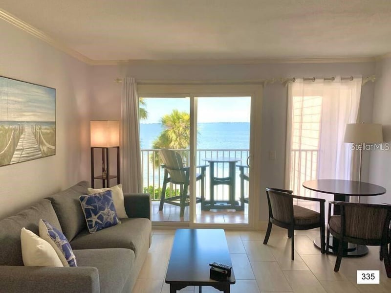 2506 Rocky Point Dr #335, Tampa, FL 33607
