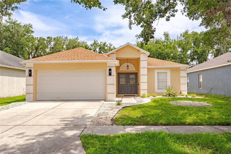 19204 Wood Sage Dr, Tampa, FL 33647