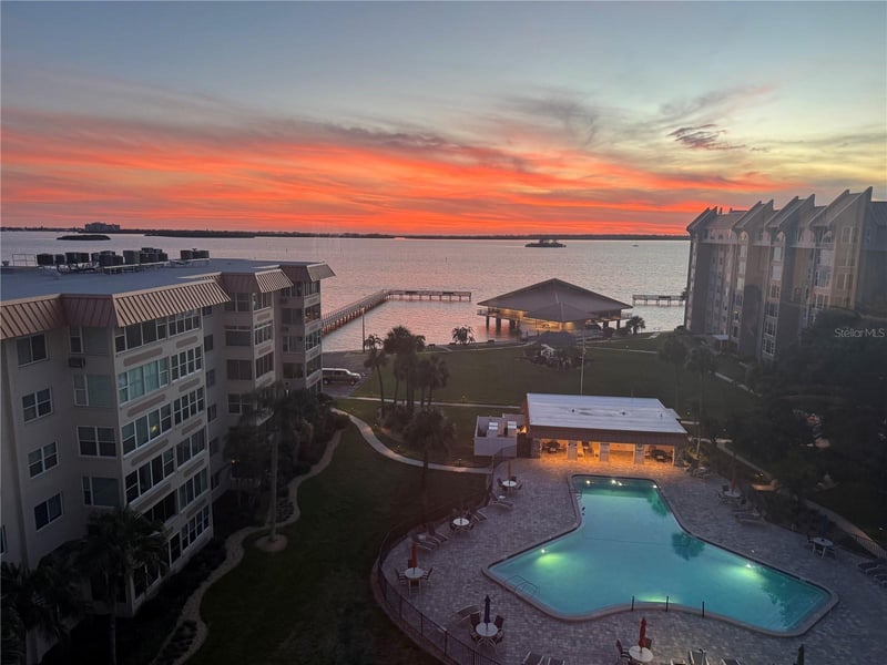 622 Edgewater Dr #823, Dunedin, FL 34698