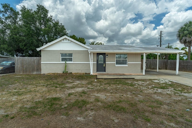 6001 Crestridge Rd, Tampa, FL 33634