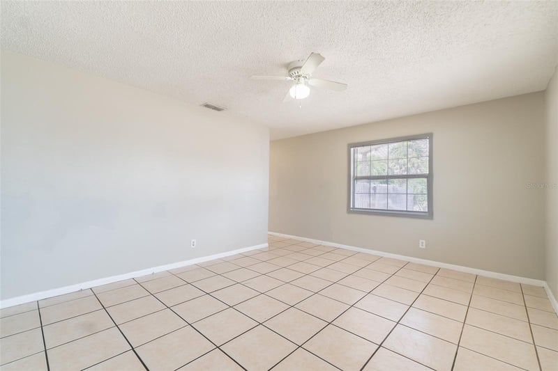 6001 Crestridge Rd, Tampa, FL 33634