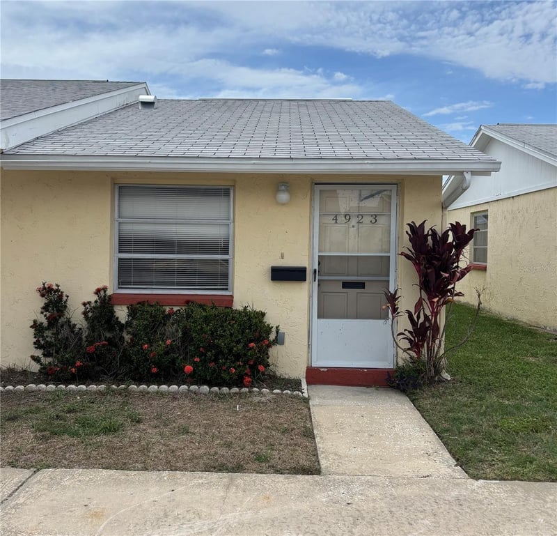 4923 Getner St, New Port Richey, FL 34652