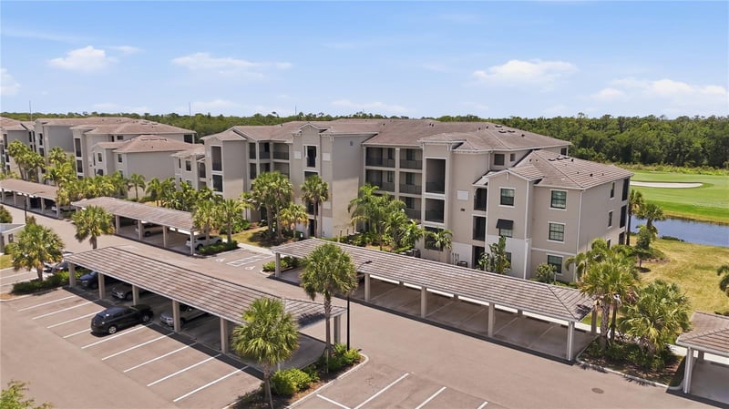 17902 Gawthrop Dr #305, Bradenton, FL 34211