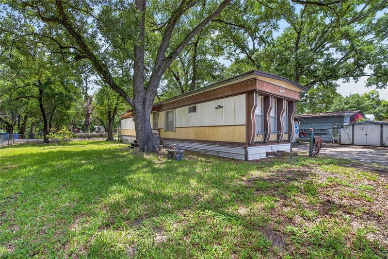 10227 Oak Ave, Tampa, FL 33619