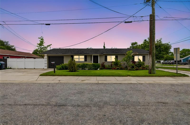 1129 4th Ave, Palmetto, FL 34221