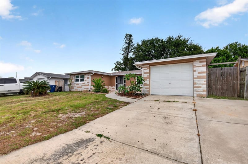 2602 Ohio Pl, Holiday, FL 34691