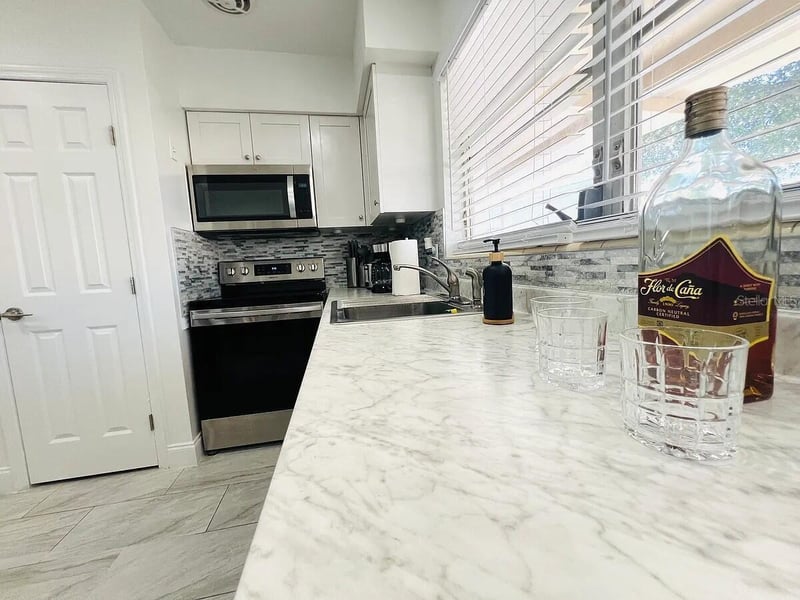 1169 Drew St, Clearwater, FL 33755