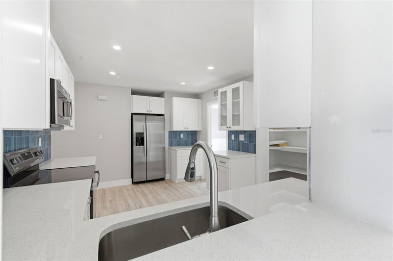 7528 17th Way, St Petersburg, FL 33702