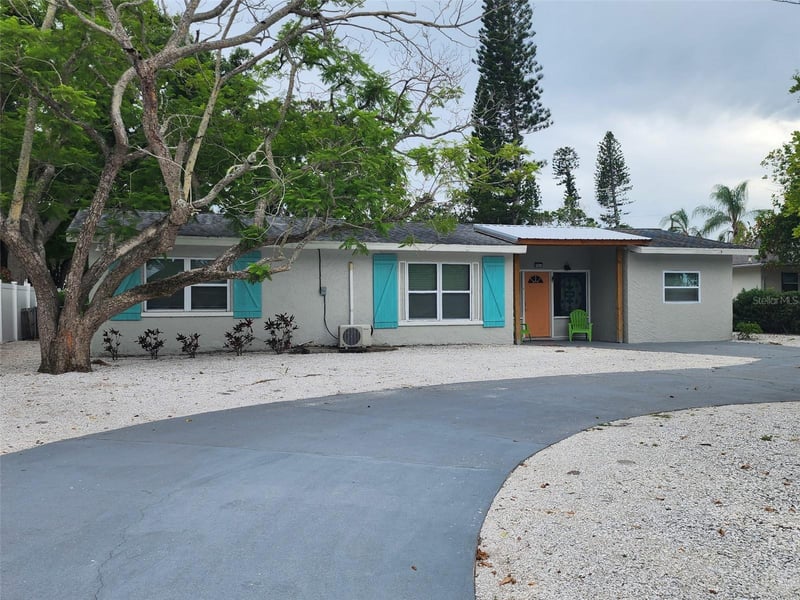 7511 1st Ave, Bradenton, FL 34209