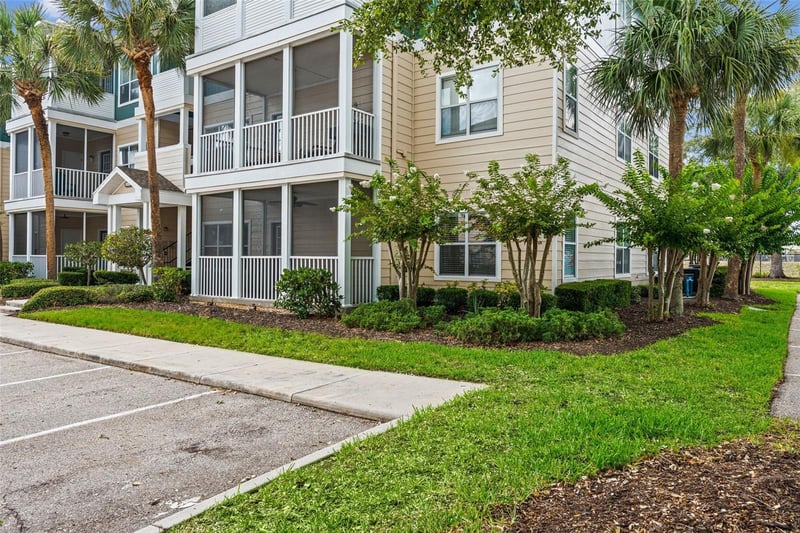 4802 51st St #214, Bradenton, FL 34210
