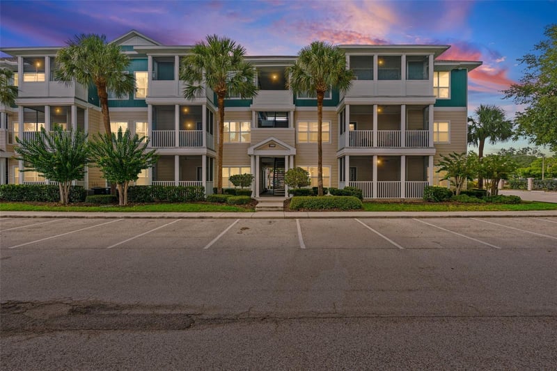 4802 51st St #214, Bradenton, FL 34210