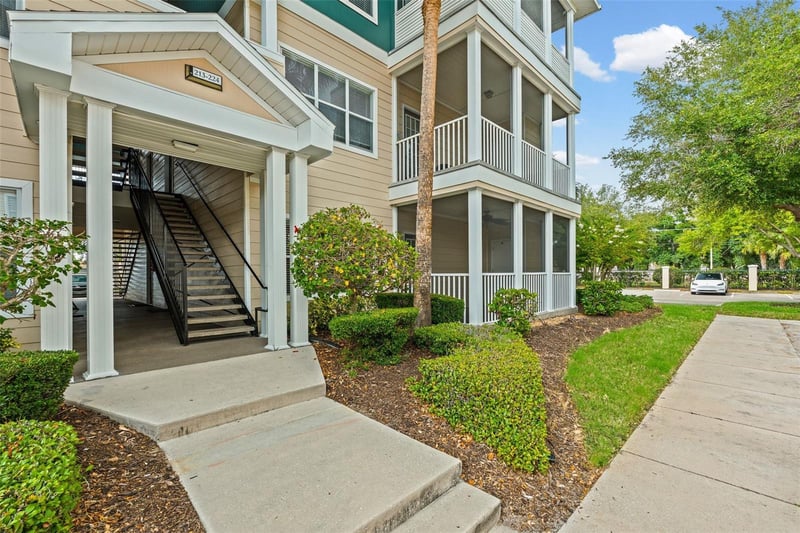 4802 51st St #214, Bradenton, FL 34210