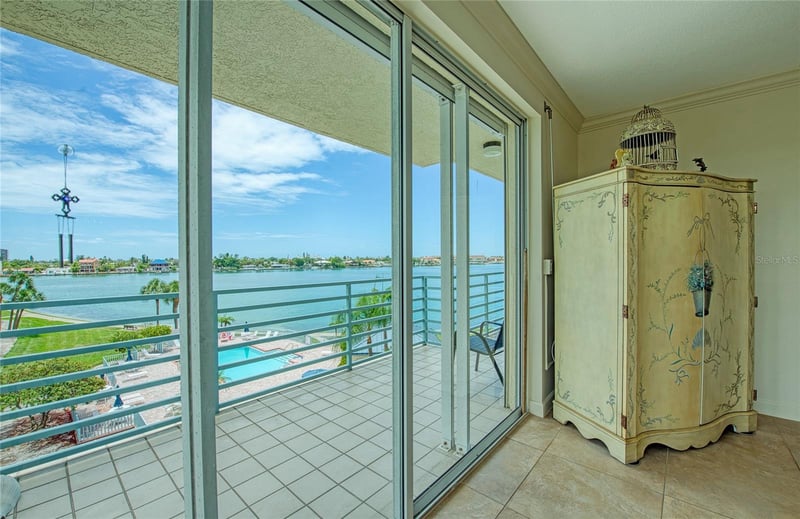 7974 Sailboat Key Blvd #301, South Pasadena, FL 33707
