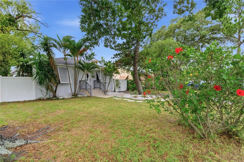 2710 16th Ave, St Petersburg, FL 33713
