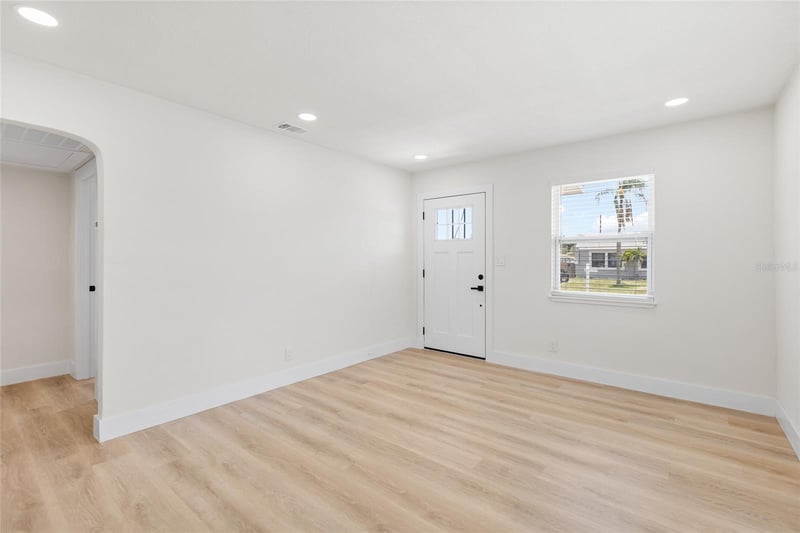 513 88th Ave, St Petersburg, FL 33702