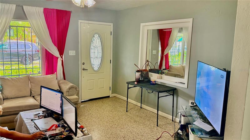 1709 North Bay St, Tampa, FL 33610