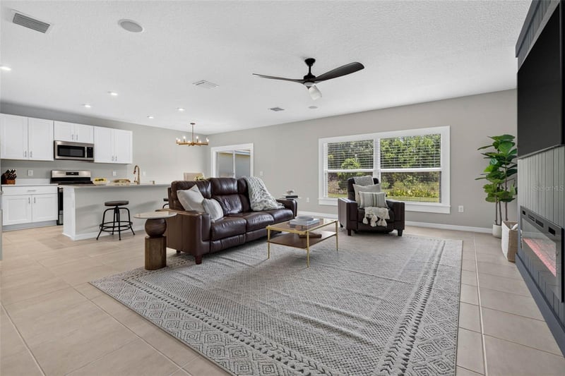 5951 Maidenstone Way, Palmetto, FL 34221