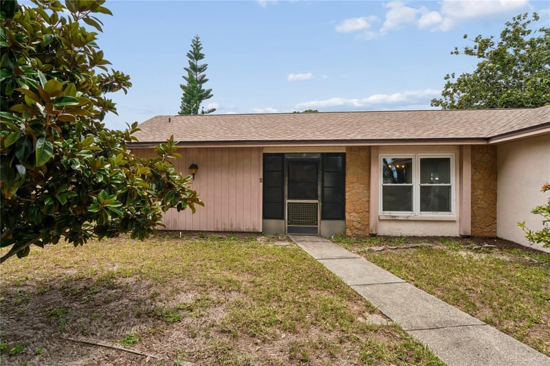 1603 Glengarry Dr, Palm Harbor, FL 34684