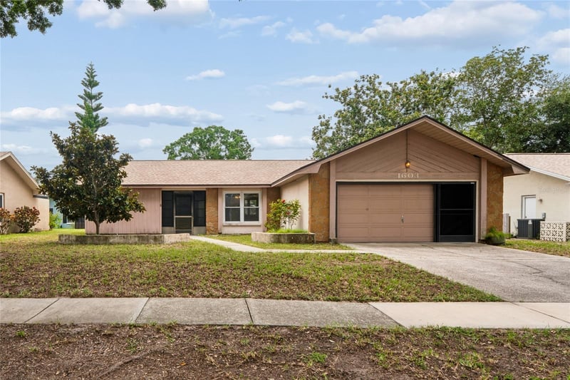 1603 Glengarry Dr, Palm Harbor, FL 34684