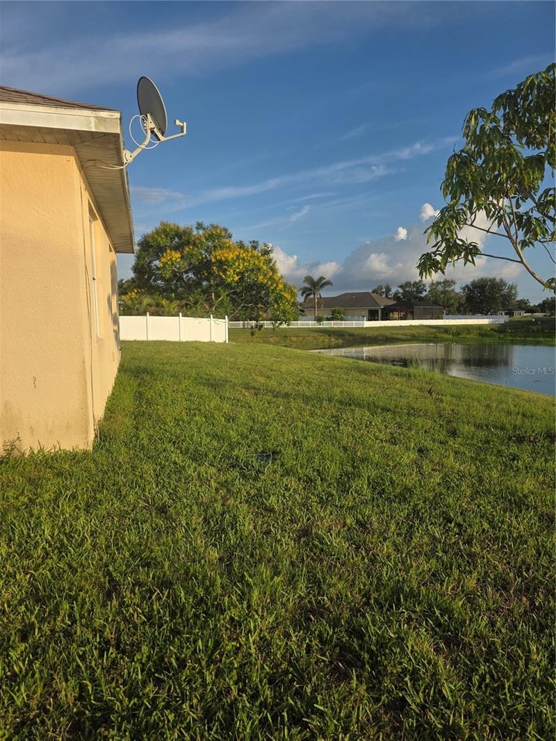 2719 46th St, Palmetto, FL 34221