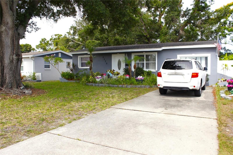 8370 52nd Way, Pinellas Park, FL 33781
